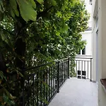 Urban Retreat - Krowoderska - By Upstairs Apartamento *